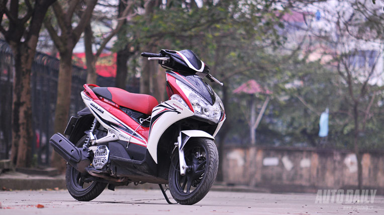 Thuê Xe Máy Quy Nhơn tốt nhất – Honda Air Blade 125cc 2012