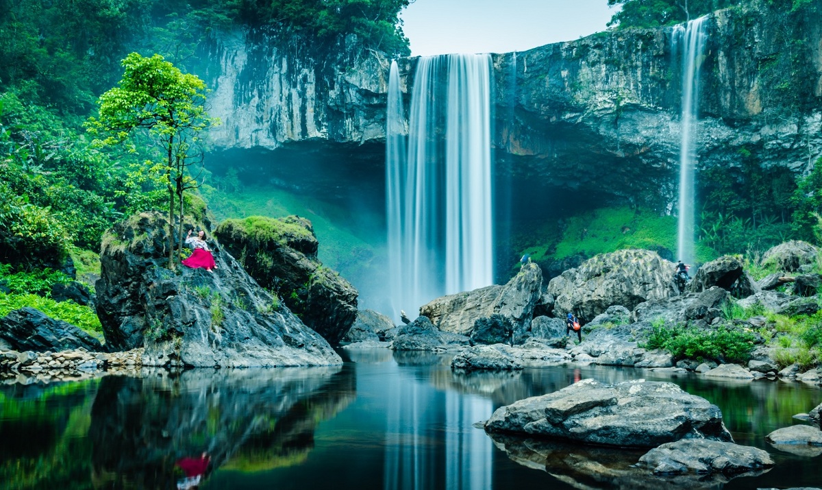 Cho thuê xe dịch vụ theo tour trekking thác k50 và kon ka kinh